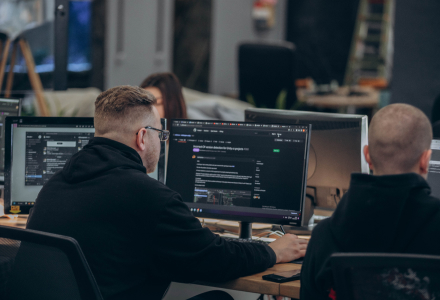 Outsourcing software development to Ukraine: Pros and Cons Outsourcing software development to Ukraine